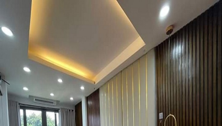 Bán nhà mới gần Ngã tư Sở Thanh Xuân, Kinh doanh sầm uất, DT 35mX5T giá 6.9 tỷ